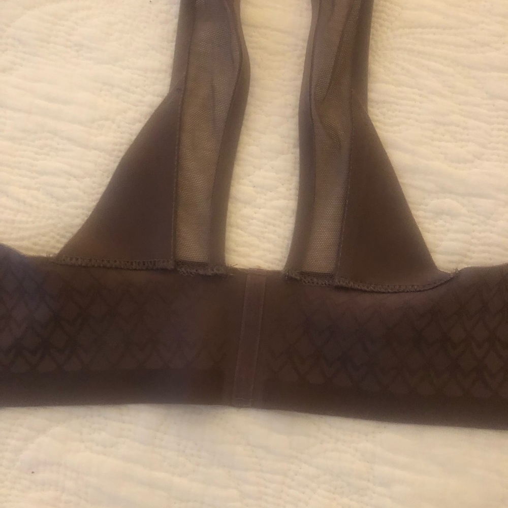 Victoria Secret Push-up Bra - Picture 8 of 8